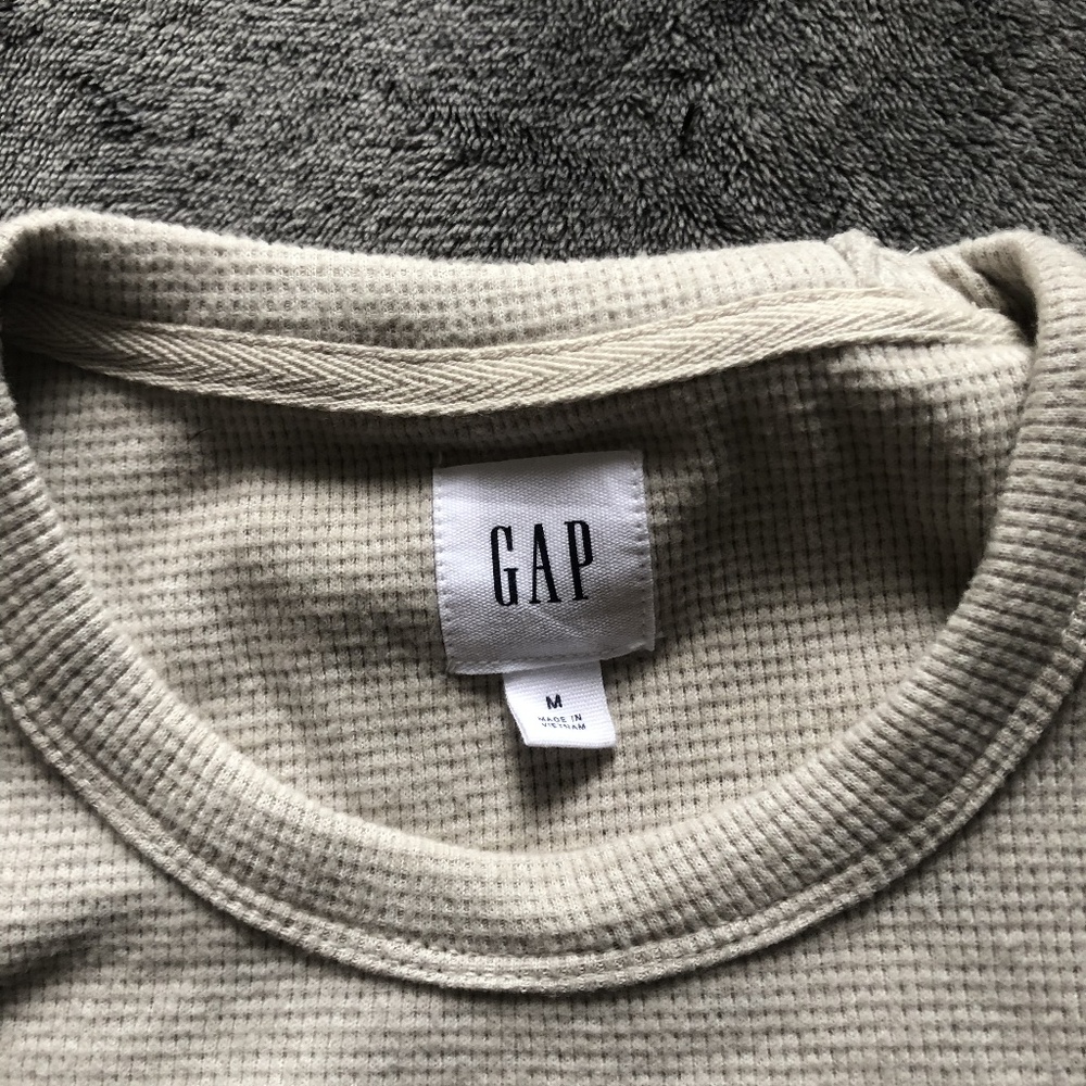 Brand New Gap Sweater